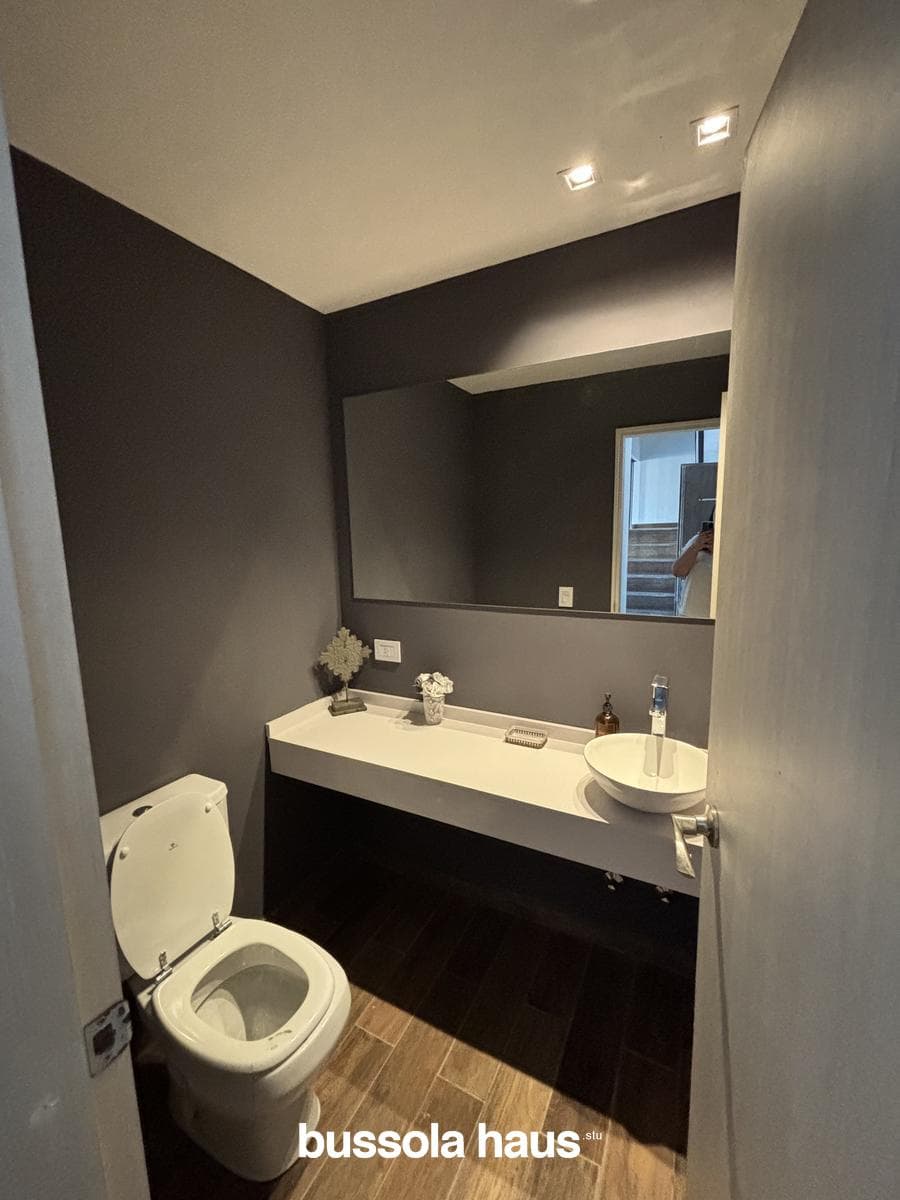 3-Bedroom Duplex Apartment for Sale in Tortugas Norte