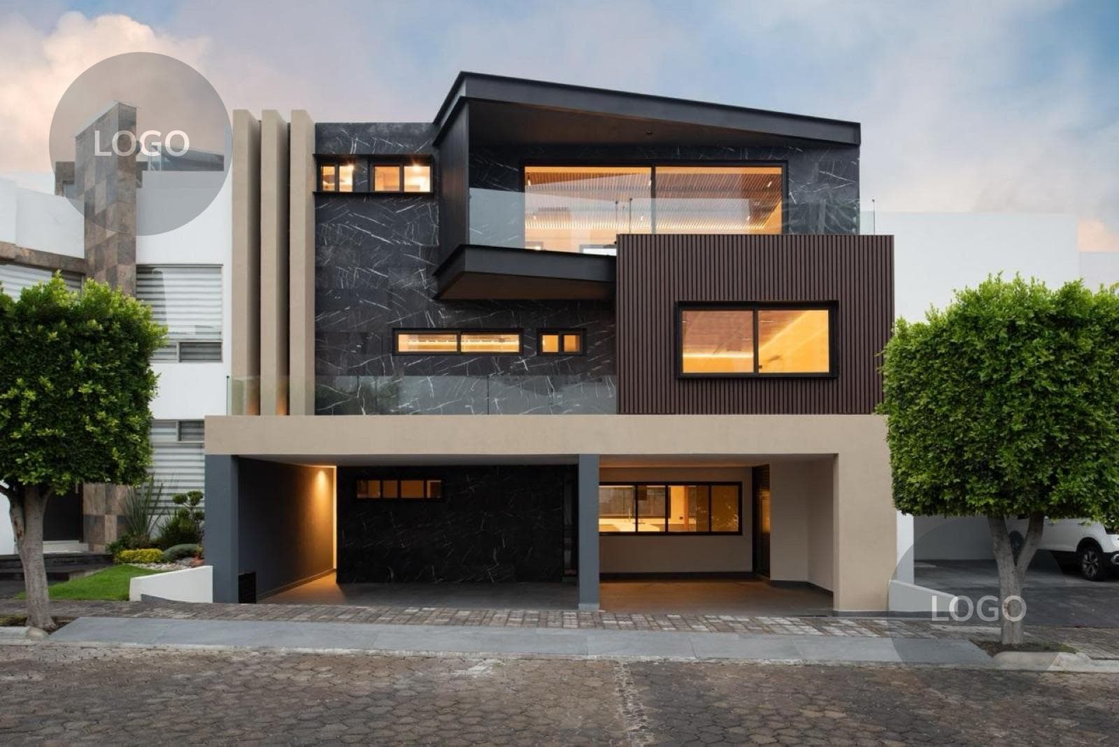 House - Lomas de Angelópolis Subdivision