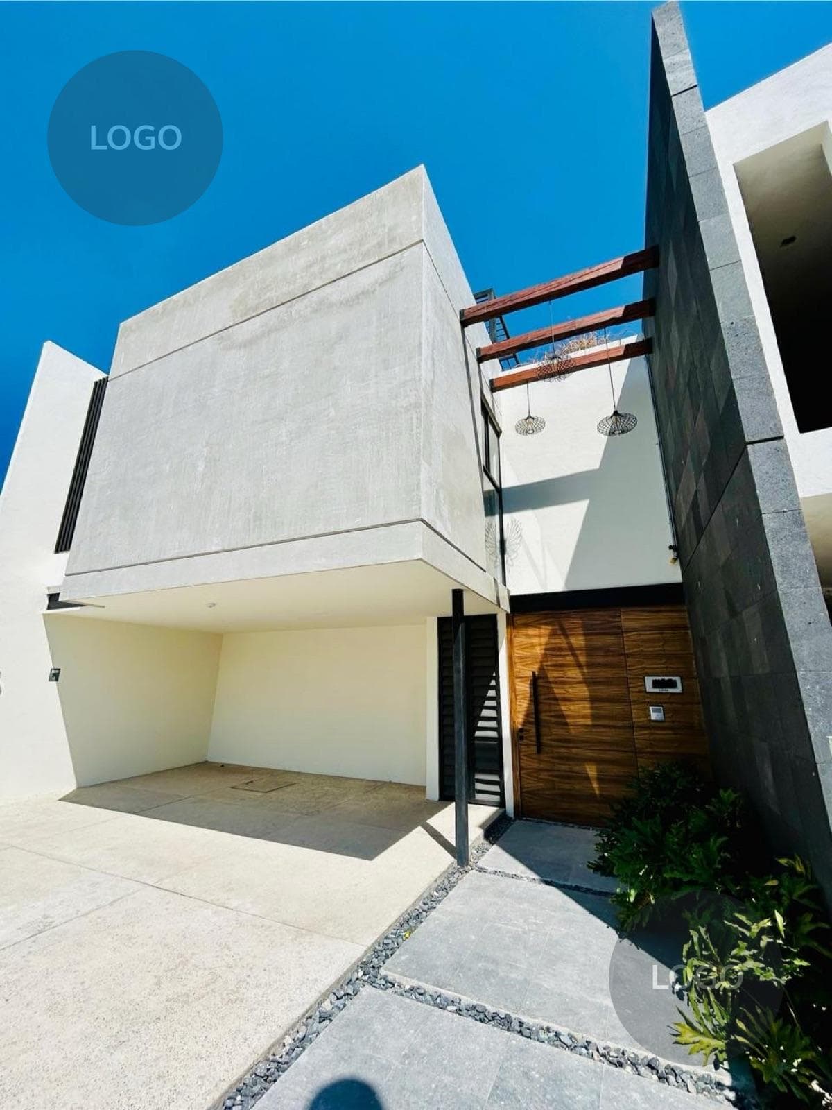 House - Lomas de Angelópolis Subdivision
