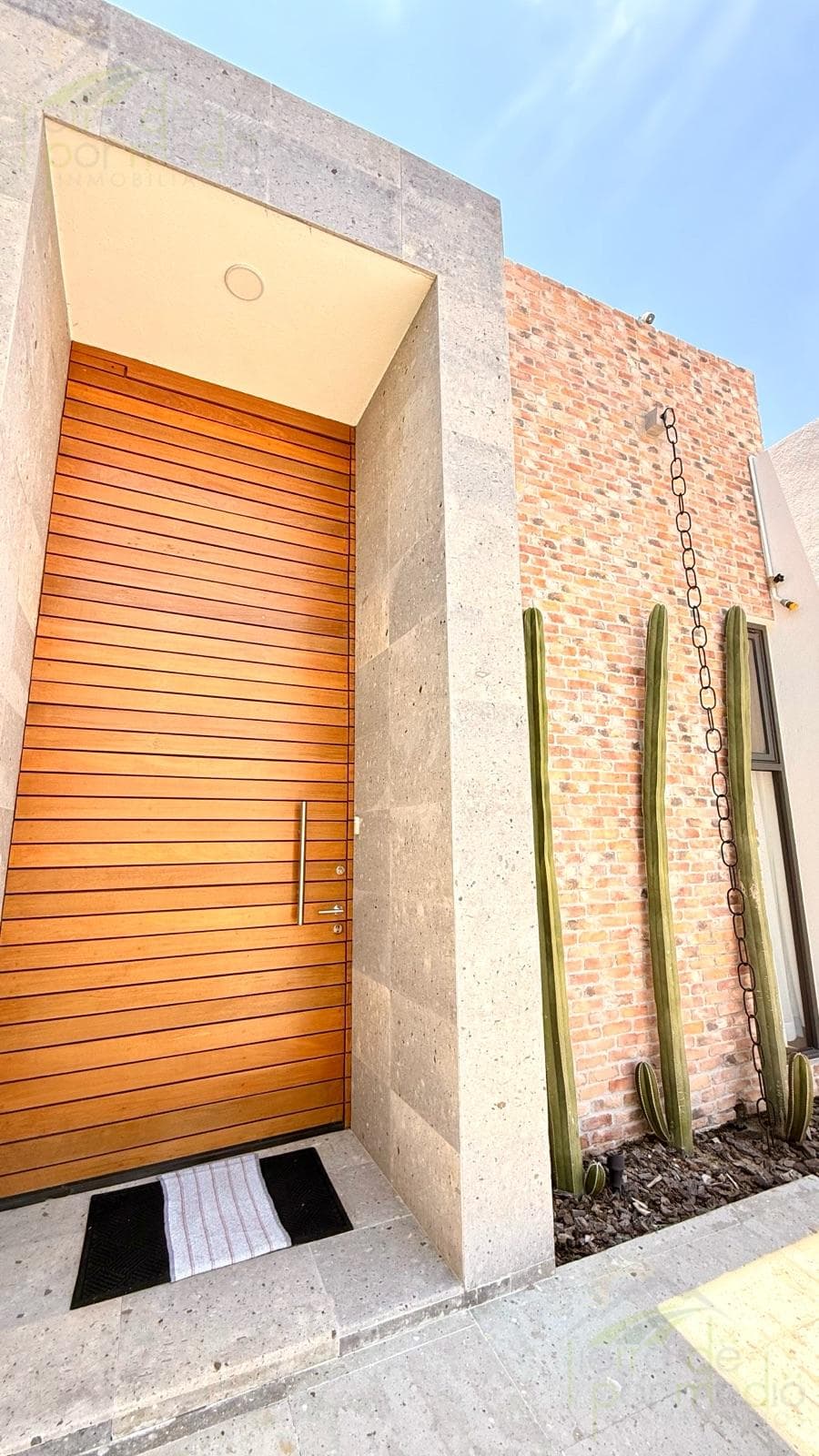 Beautiful Single-Story House with Double-Height Ceilings in Lomas de Juriquilla
