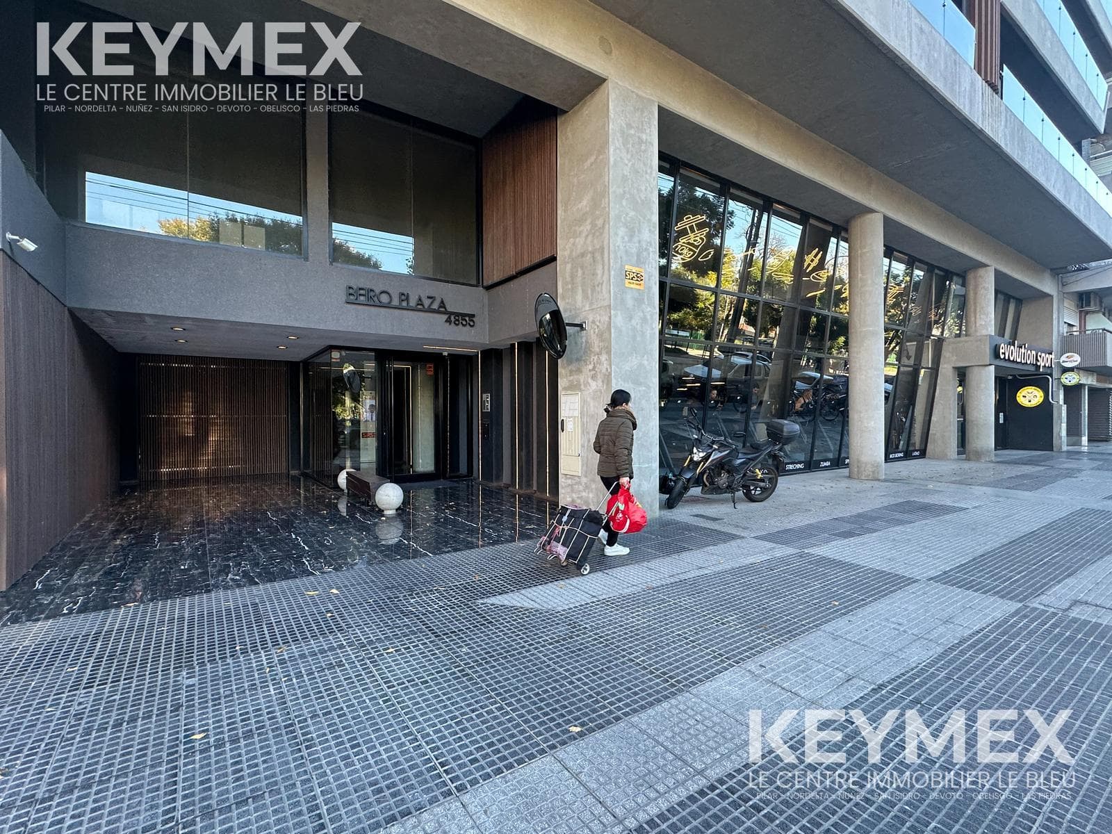 3-room apartment for sale in Devoto with a garage and a terrace balcony, plus amenities