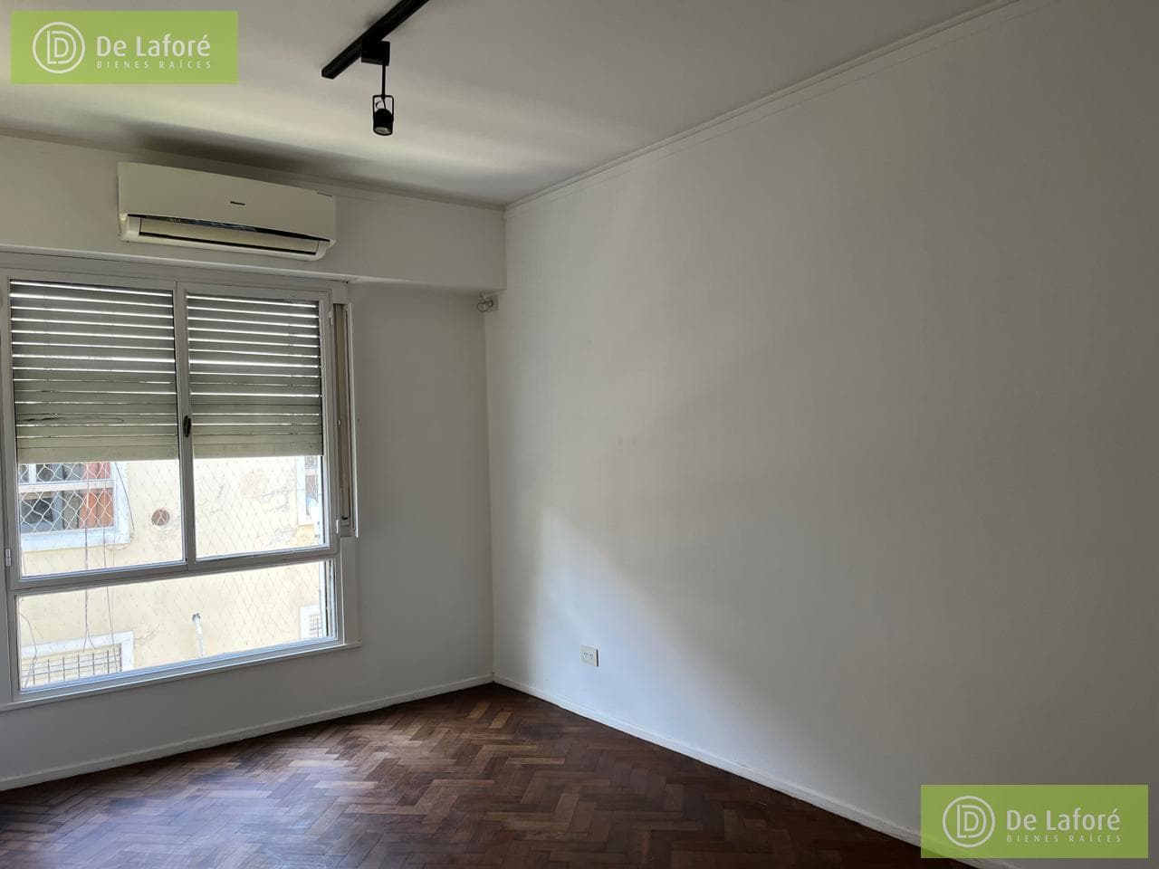 FOR SALE - 2-room apartment in San Isidro, across from the courthouse, suitable for professionals