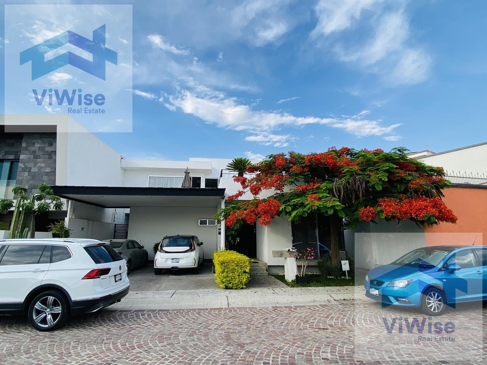 House in the Cumbres del Lago Subdivision