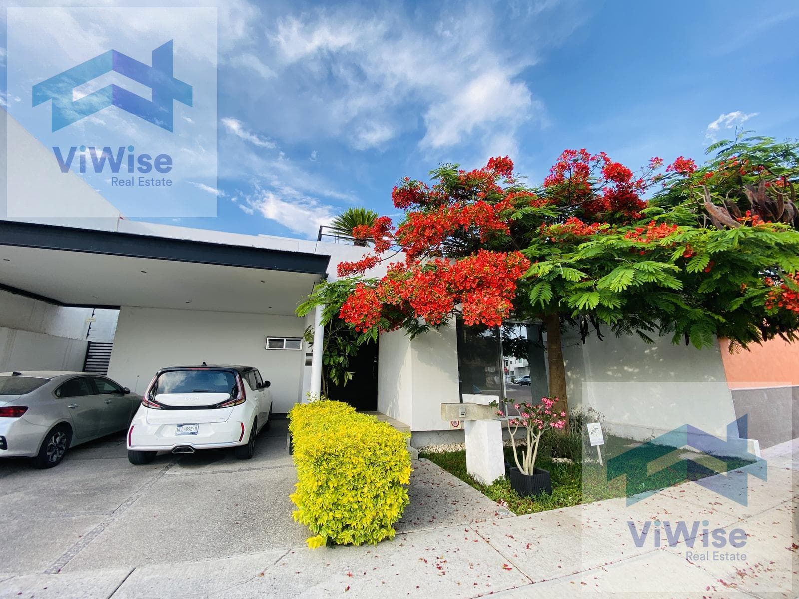 House in the Cumbres del Lago Subdivision