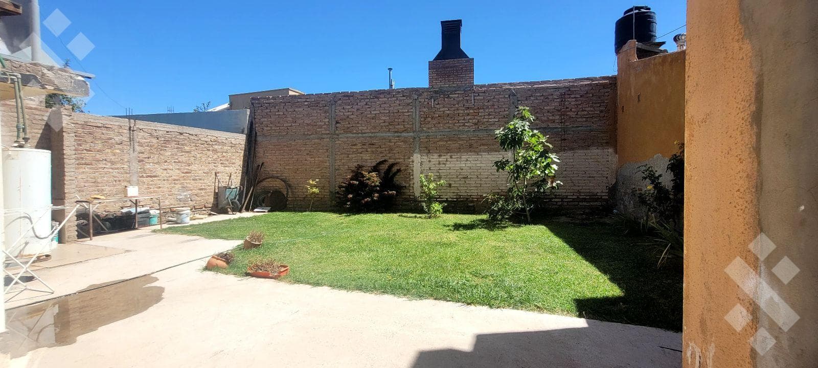 4-Bedroom House for Sale - Centenario, Neuquén Province. -
