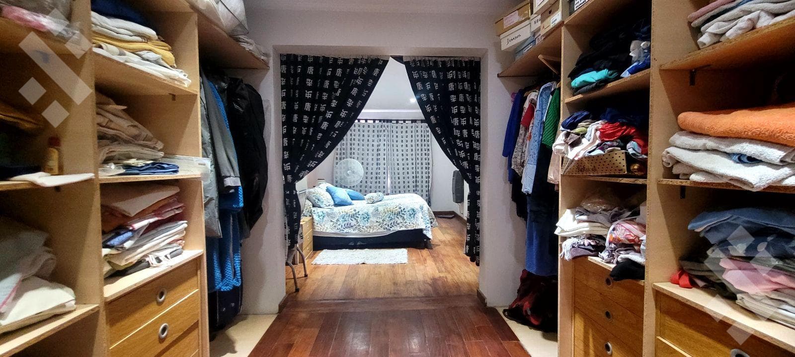 4-Bedroom House for Sale - Centenario, Neuquén Province. -