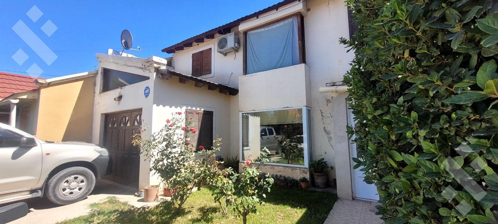 4-Bedroom House for Sale - Centenario, Neuquén Province. -