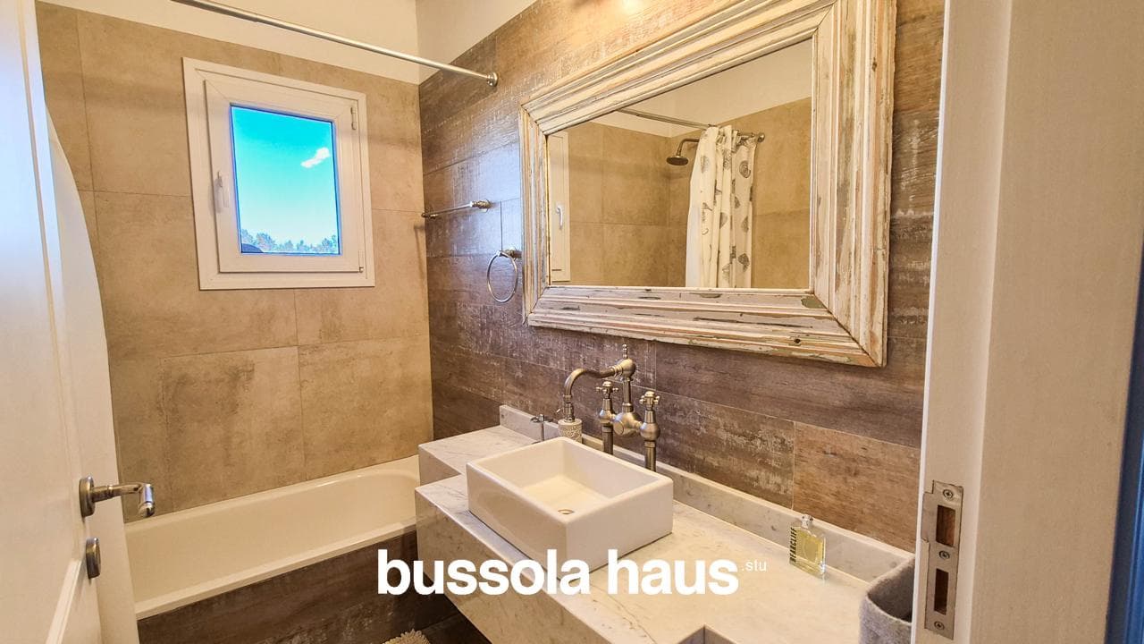 Furnished House for Rent by the Lake in Las Glorietas, Nordelta