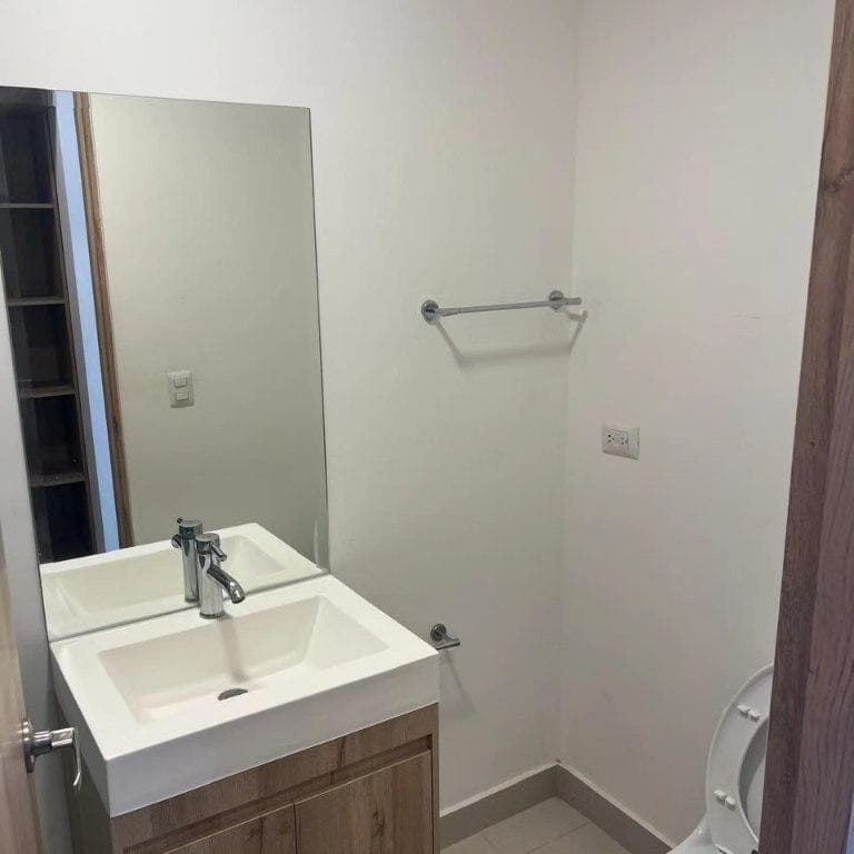 Apartment for Sale in a Great Location for Investors in the Santa Catarina Area, Nuevo León.