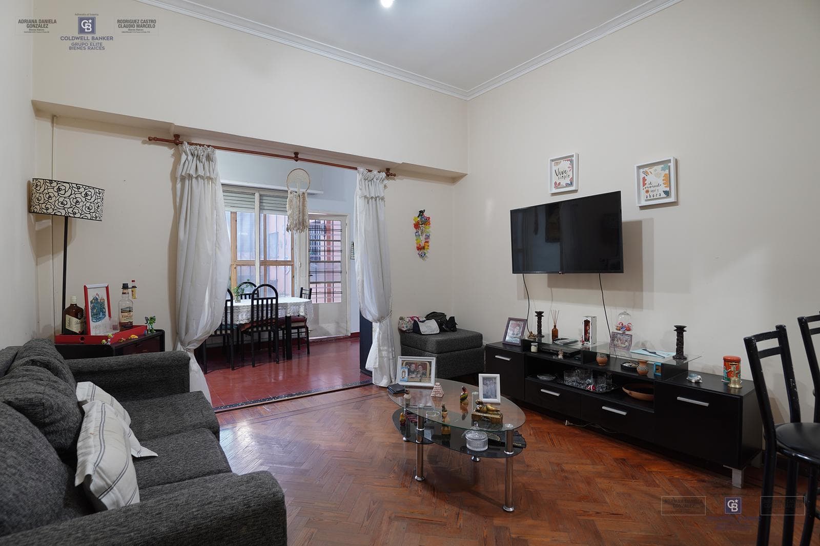 Venta PH 3 ambientes con patio y terraza,zona Parque Chacabuco.
