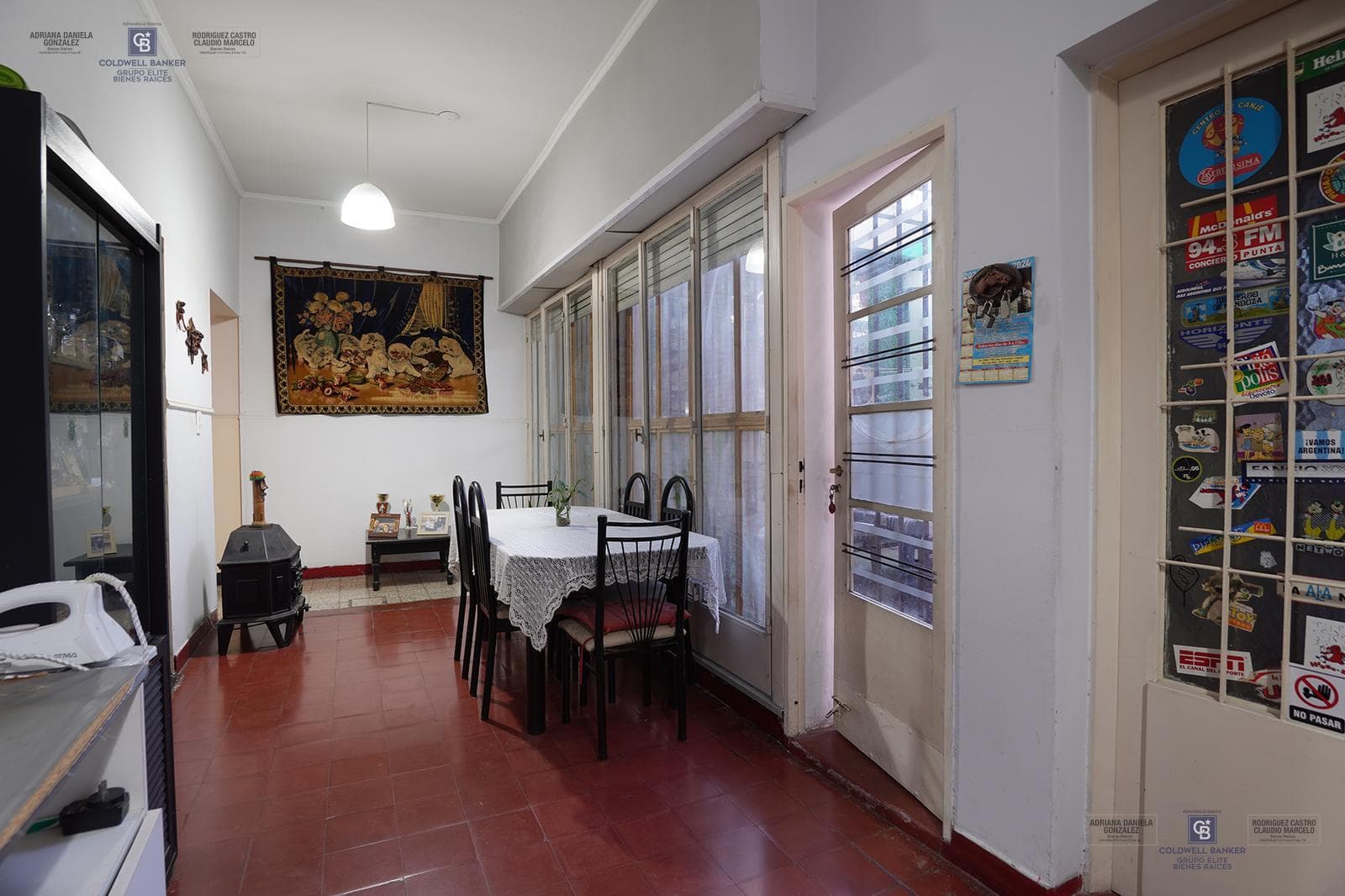 Venta PH 3 ambientes con patio y terraza,zona Parque Chacabuco.