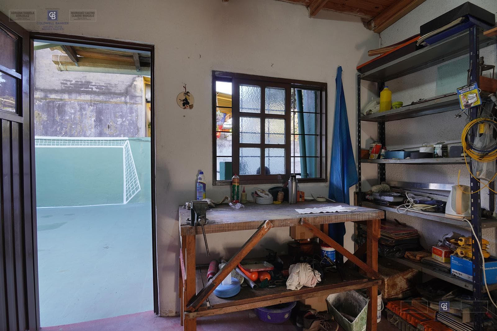 Venta PH 3 ambientes con patio y terraza,zona Parque Chacabuco.