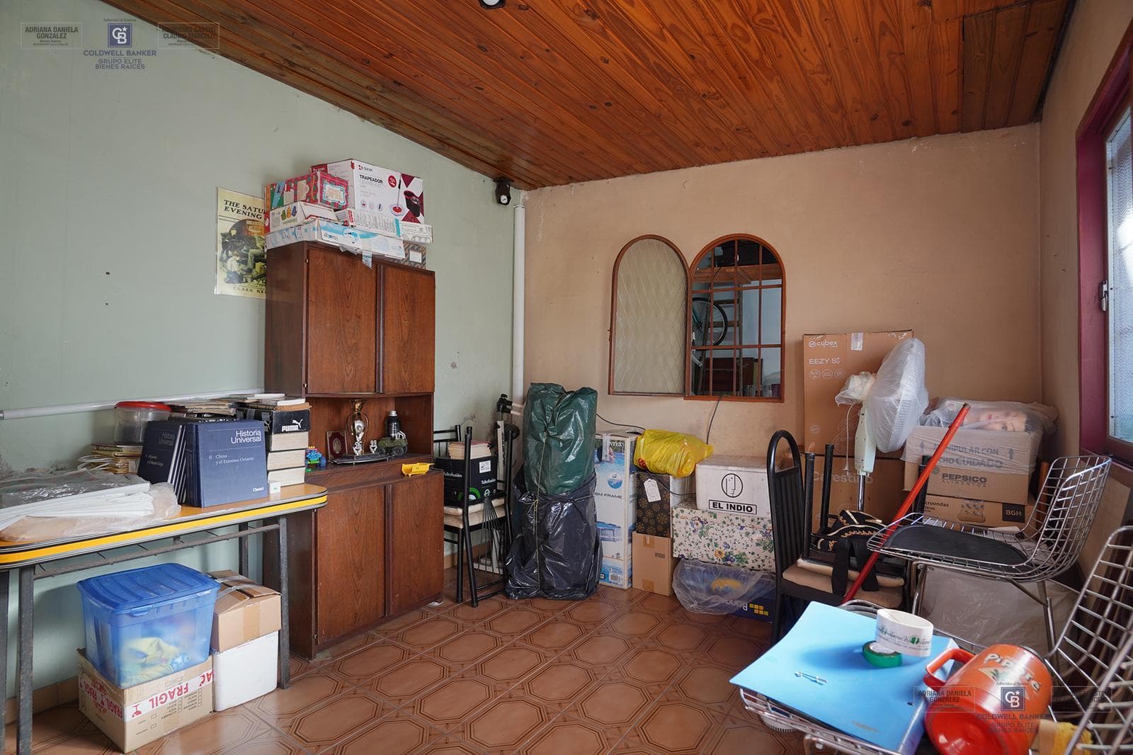 Venta PH 3 ambientes con patio y terraza,zona Parque Chacabuco.