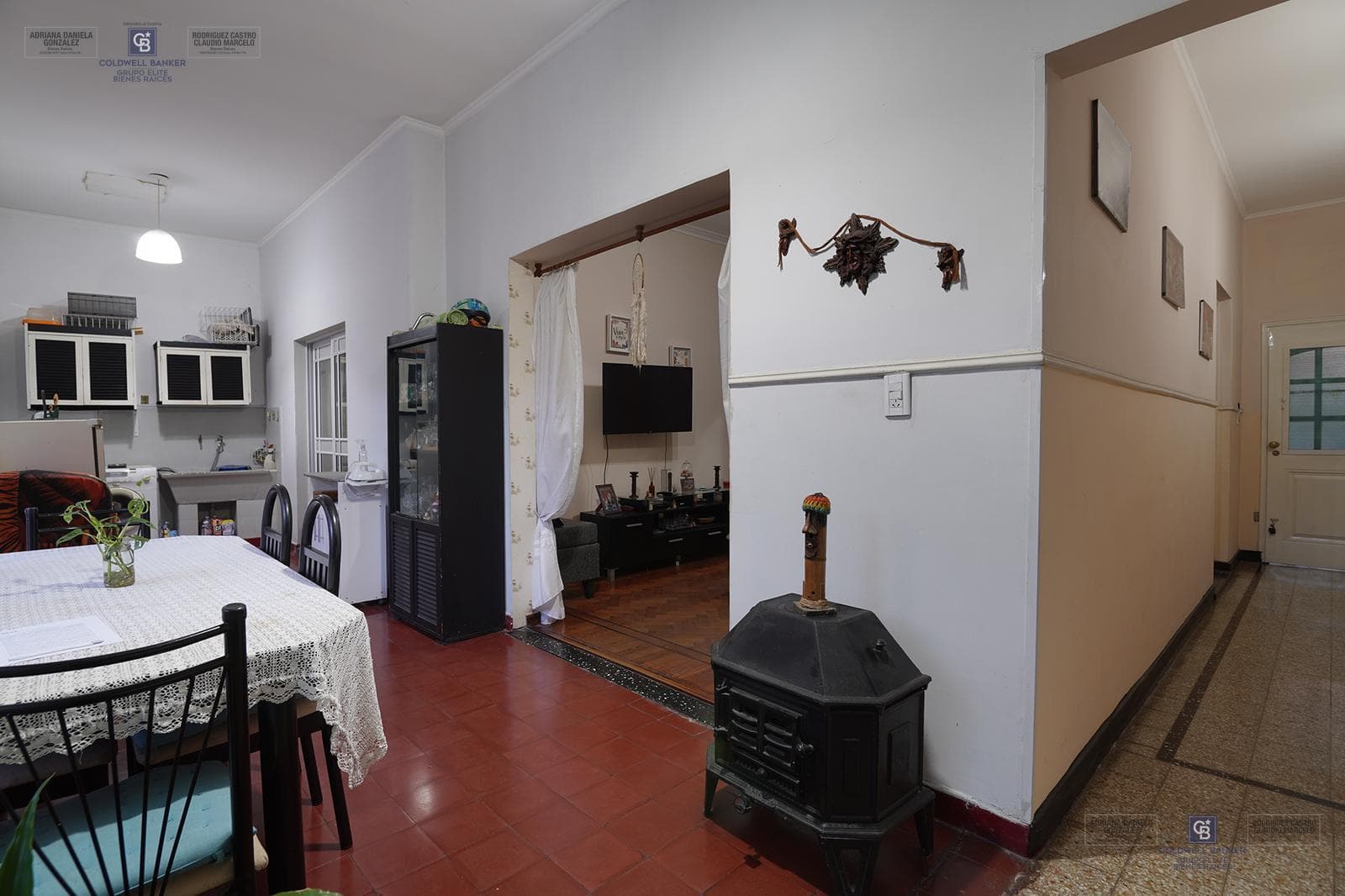Venta PH 3 ambientes con patio y terraza,zona Parque Chacabuco.