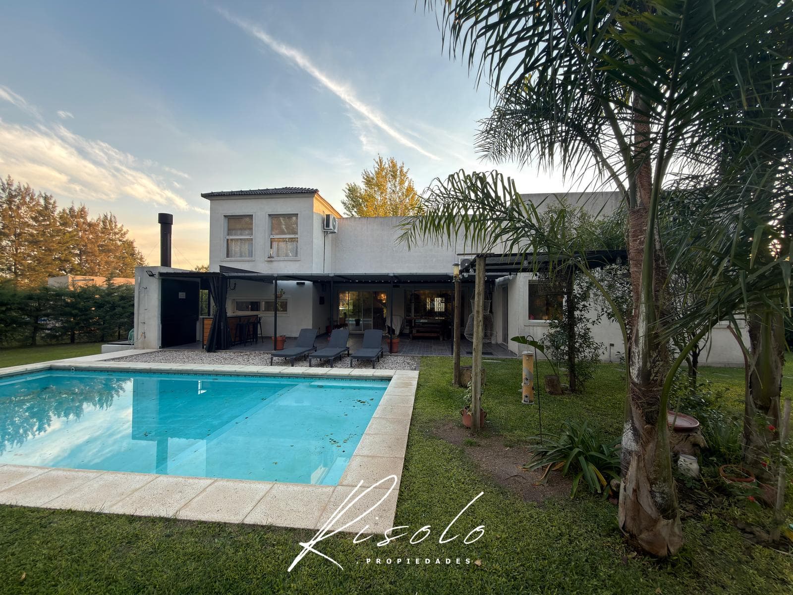 House for Sale, 3 rooms, studio, pool, barbecue, gated community, North Zone, Escobar