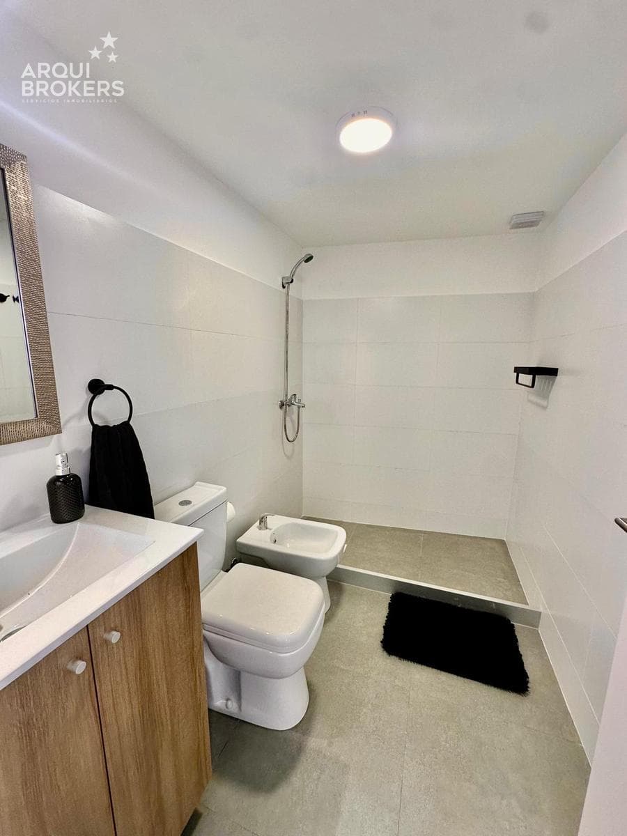 Furnished One-Bedroom Apartment for Rent in Tres Cruces - 604