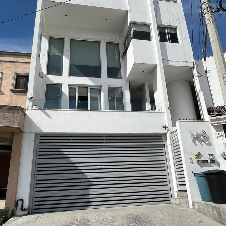 HOUSE FOR SALE IN SAN JERONIMO, MONTERREY, ON A PRIVATE STREET