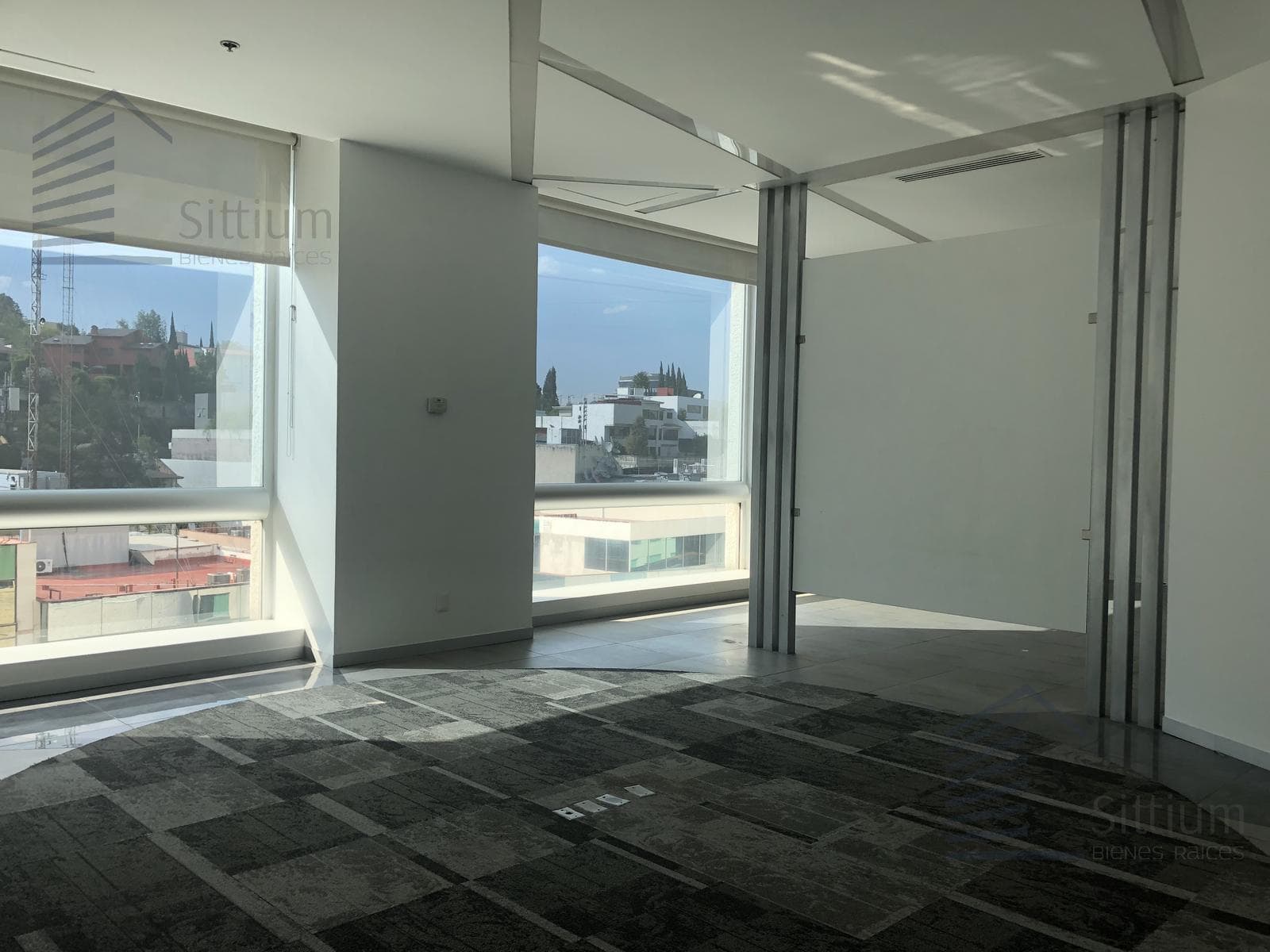 Office for Rent - Arcos Bosques II - 5th Floor - 237 m2