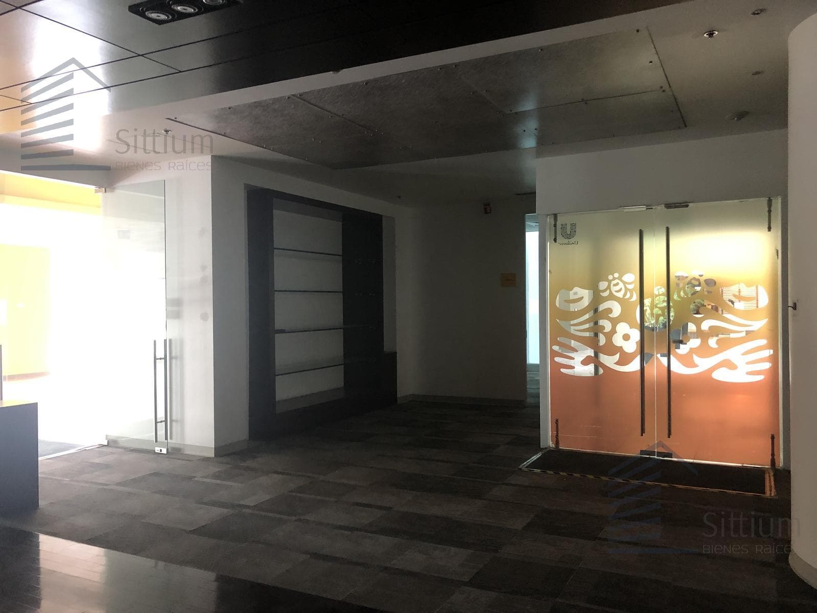Office for Rent - Arcos Bosques II - 5th Floor - 237 m2