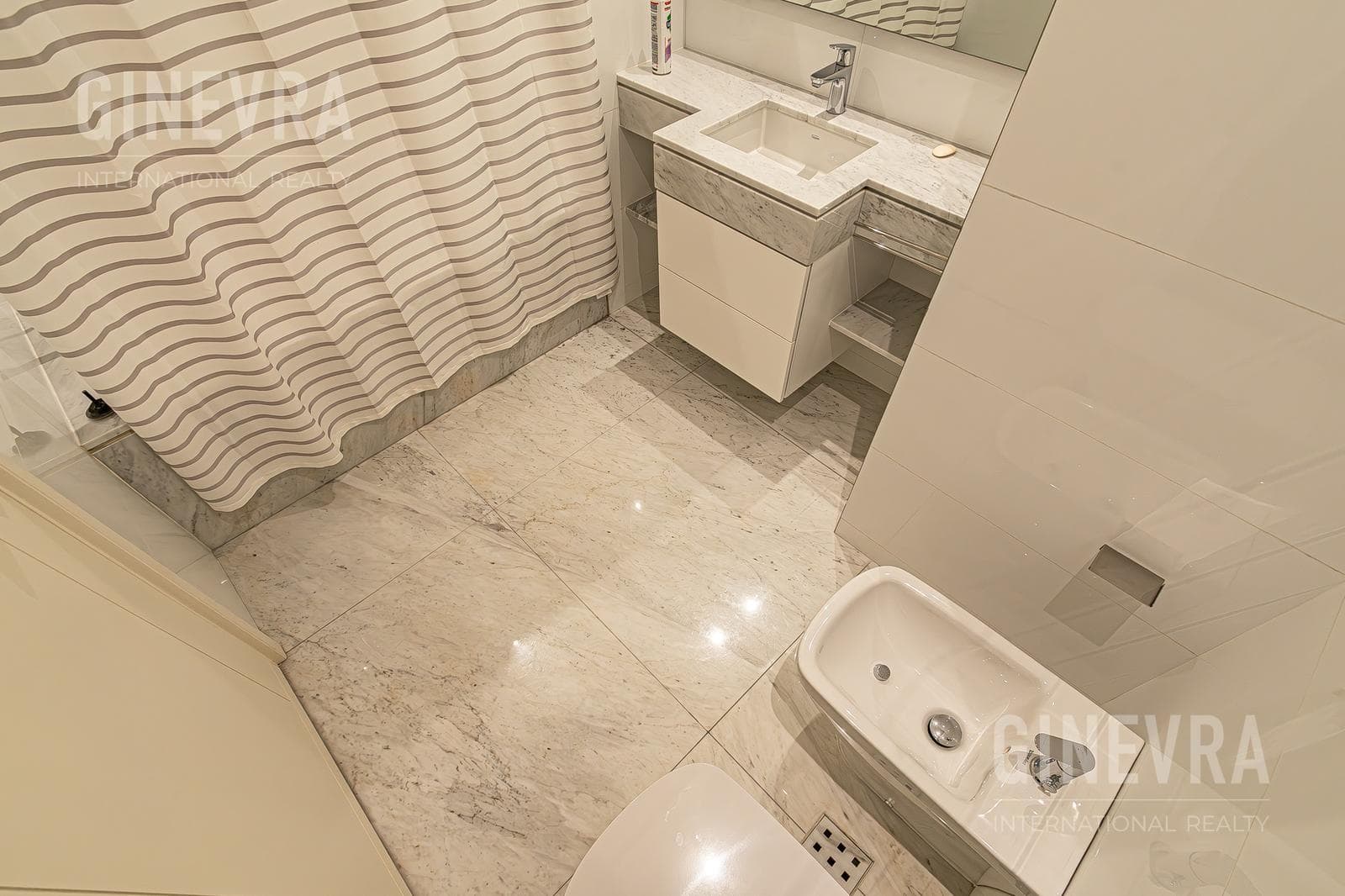 3-Bedroom Apartment for Rent - Alvear Tower, Puerto Madero.