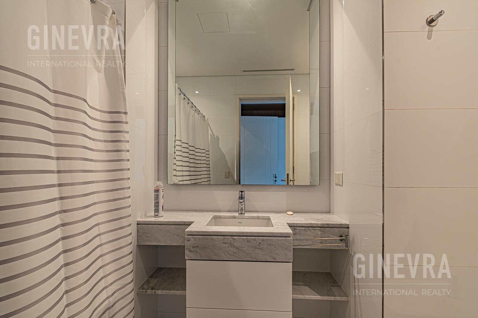 3-Bedroom Apartment for Rent - Alvear Tower, Puerto Madero.