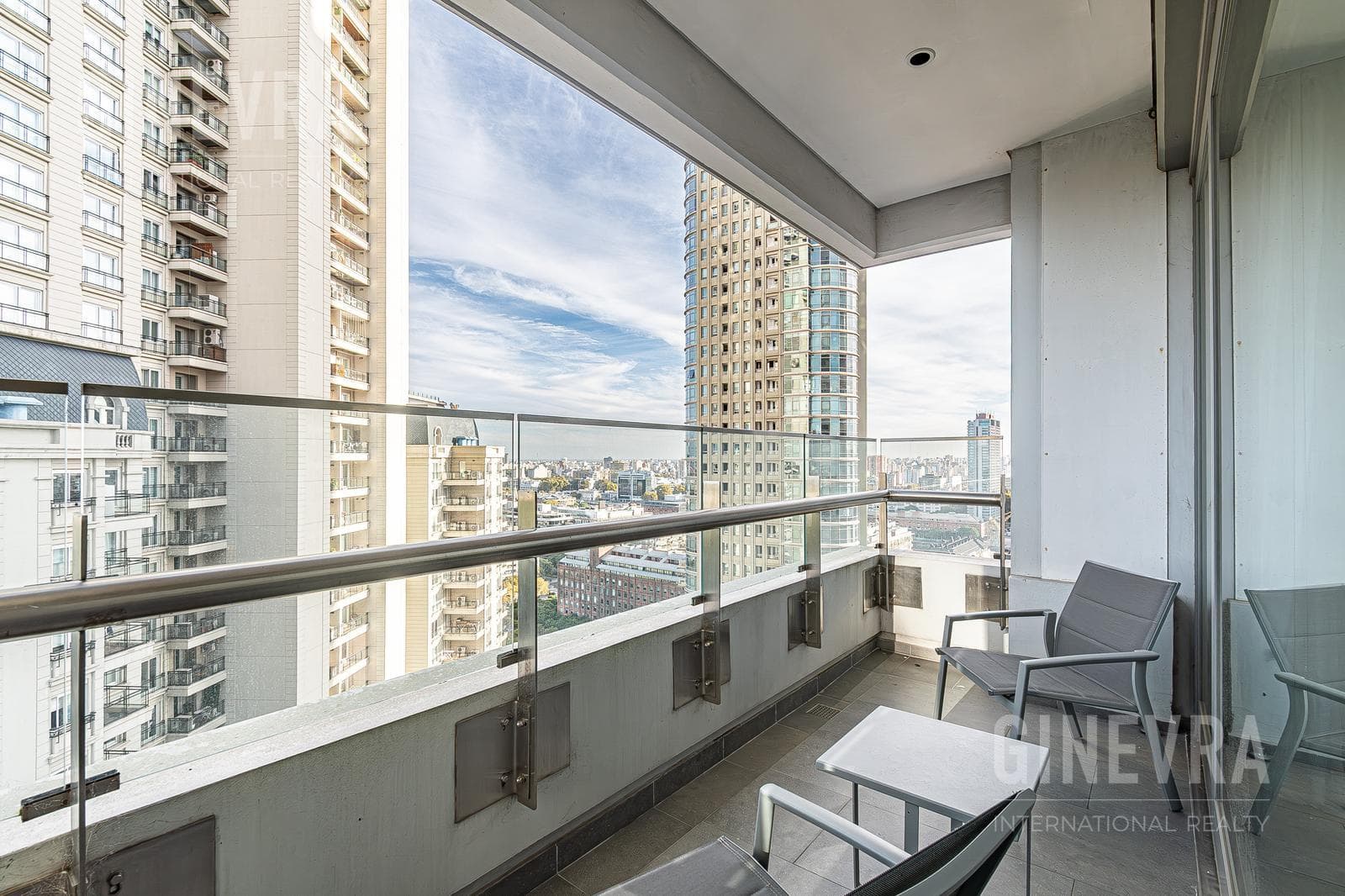 3-Bedroom Apartment for Rent - Alvear Tower, Puerto Madero.