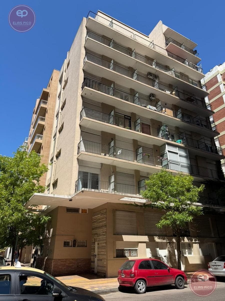 24-MONTH LEASE: Studio apartment facing Plaza Colón