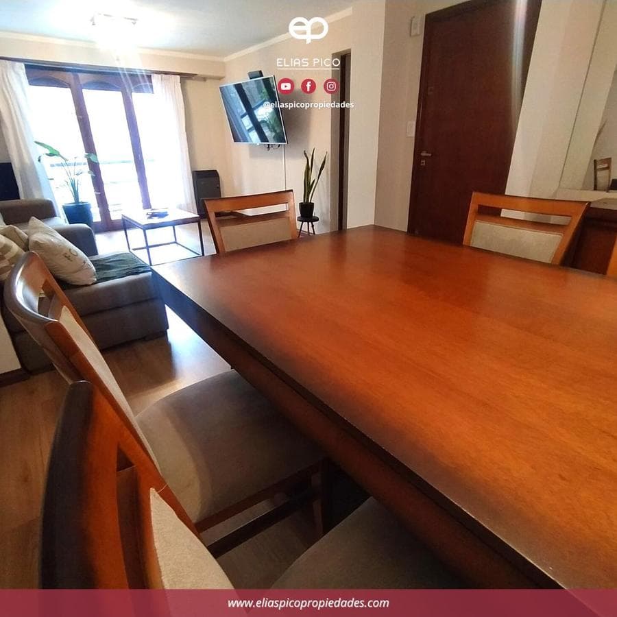 4th-floor apartment with a garage in Plaza Mitre, MdP.