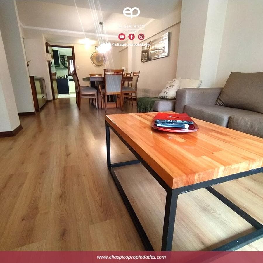 4th-floor apartment with a garage in Plaza Mitre, MdP.