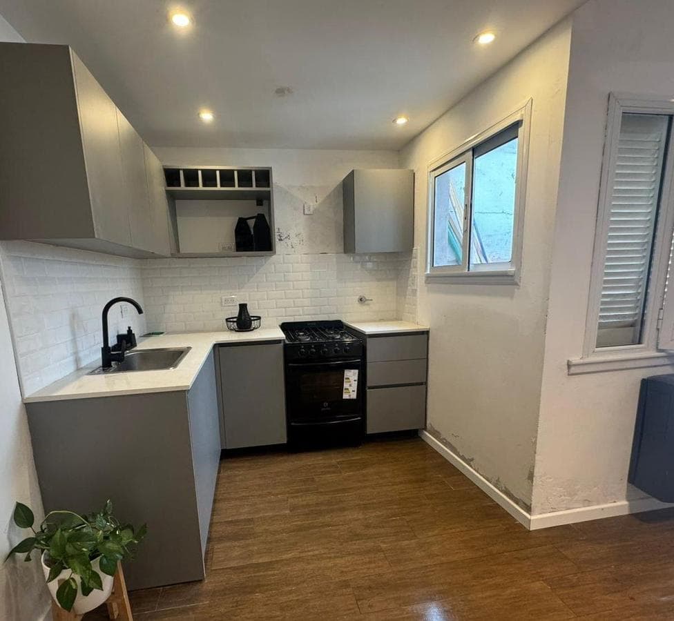 2-Room Luxury Apartment in a Renovated Building - La Perla Neighborhood