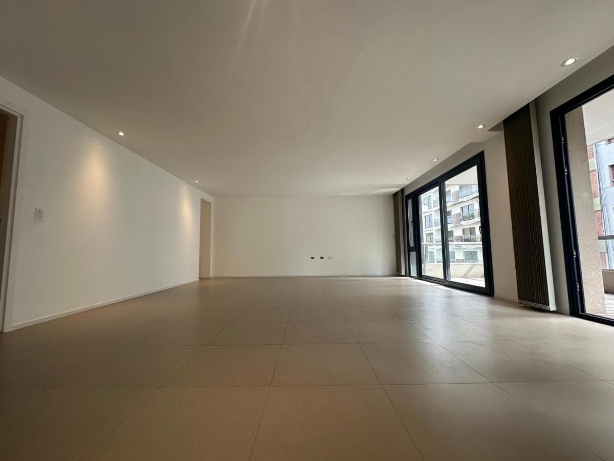 🏡 Exclusive 3-room apartment in Plaza Mitre with 2 🚗 parking spaces