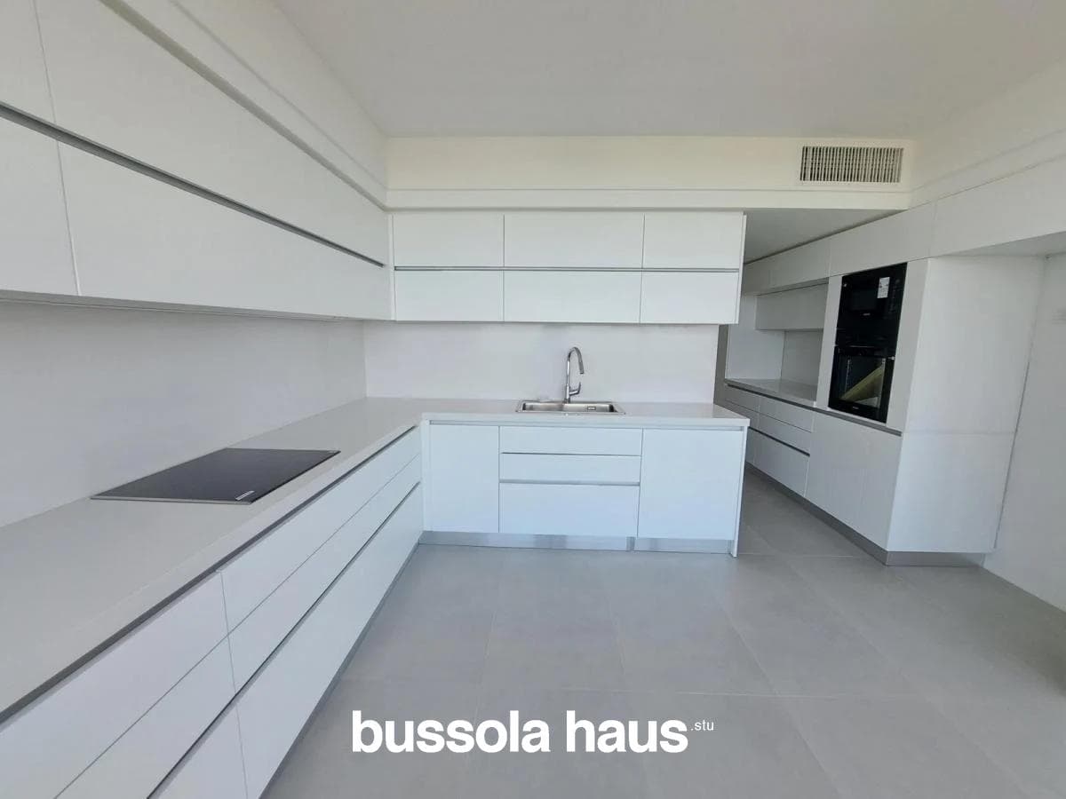 Brand-new 3-bedroom apartment for sale in the Selene building in La Lucila, Vicente López