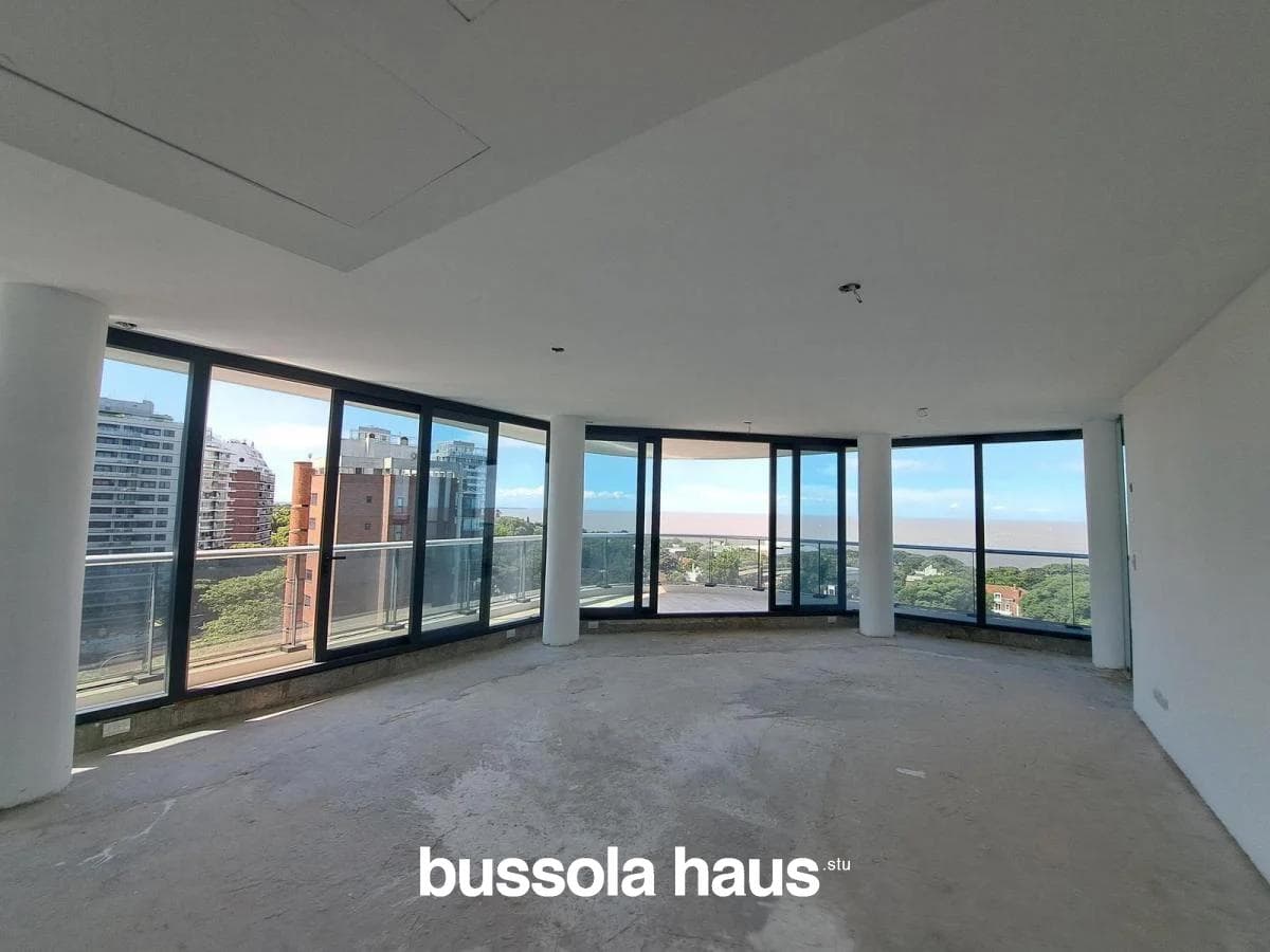 Brand-new 3-bedroom apartment for sale in the Selene building in La Lucila, Vicente López