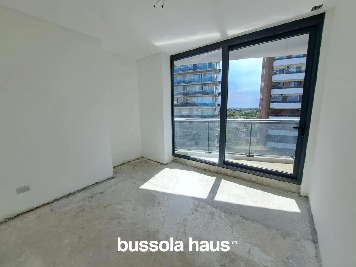 Brand-new 3-bedroom apartment for sale in the Selene building in La Lucila, Vicente López