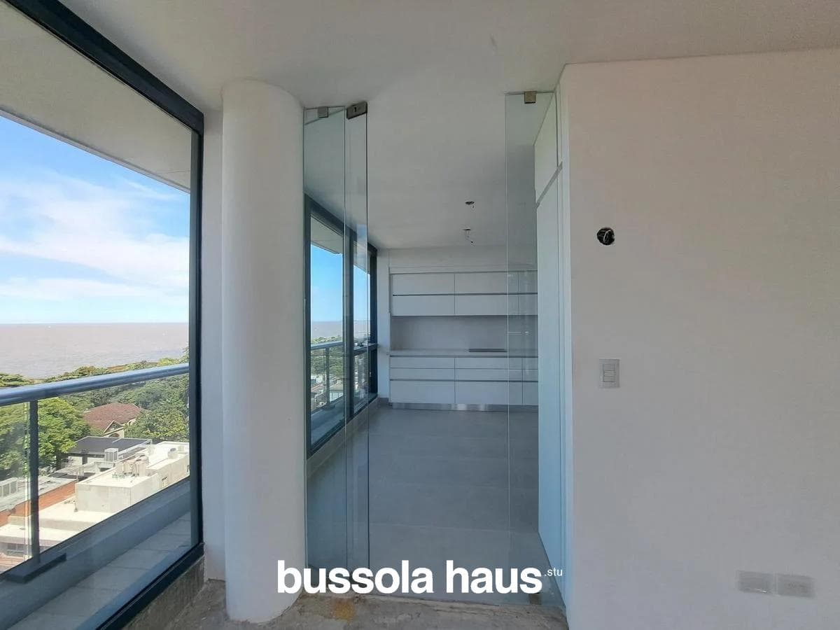 Brand-new 3-bedroom apartment for sale in the Selene building in La Lucila, Vicente López