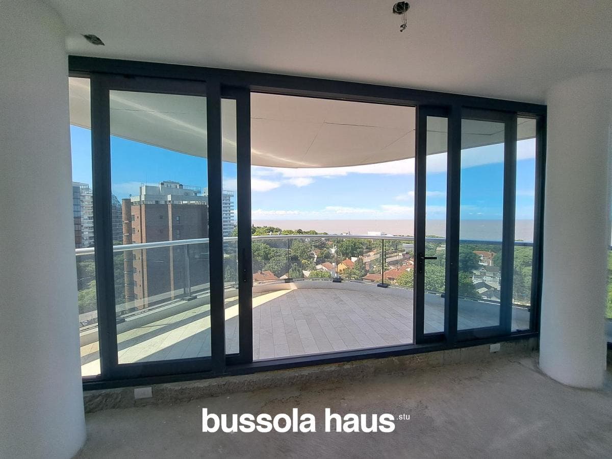 Brand-new 3-bedroom apartment for sale in the Selene building in La Lucila, Vicente López