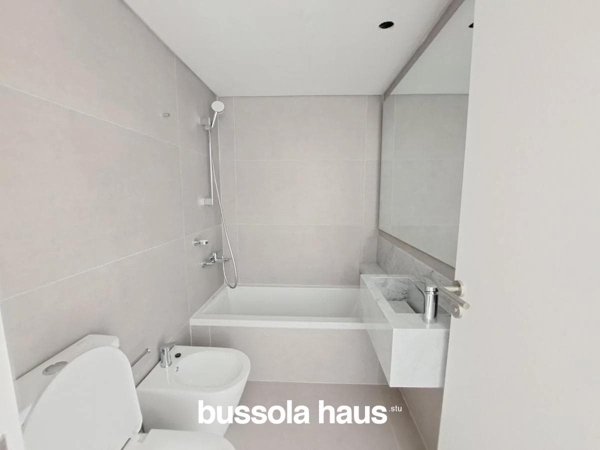 Brand-new 3-bedroom apartment for sale in the Selene building in La Lucila, Vicente López