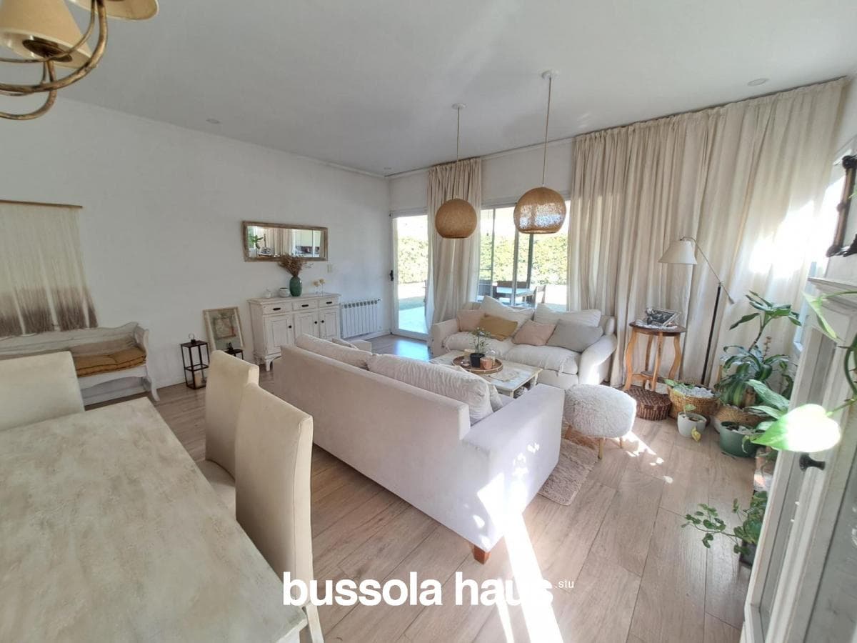 House for Sale: 3 Bedrooms, Single-Story, La Comarca Tigre