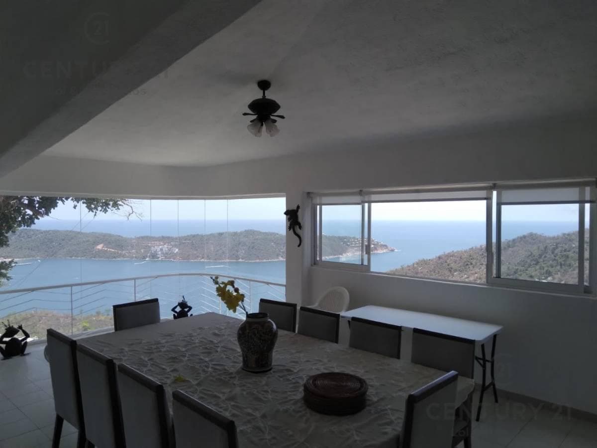 Apartment for Sale in Punta Pichilingues, Acapulco