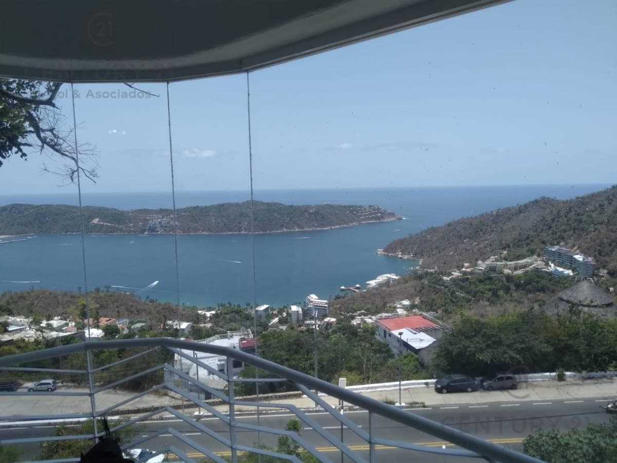 Apartment for Sale in Punta Pichilingues, Acapulco
