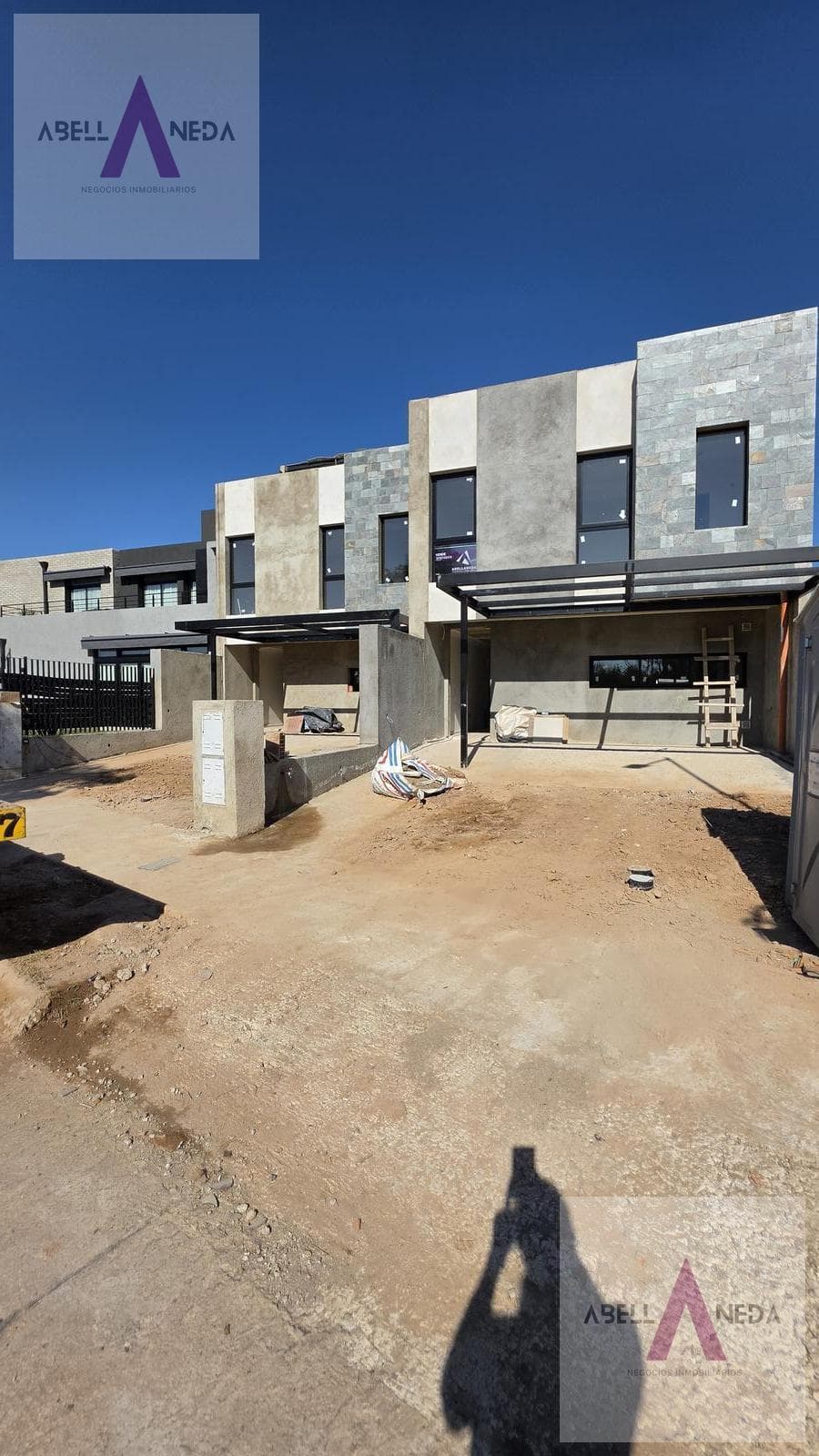 Luxury 4-Bedroom Triplex for Sale - Campo Chico