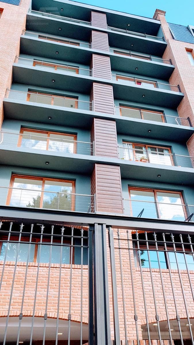 Studio apartment with a balcony and amenities in Los Manzanos, Ituzaingó Norte. Financing available!!!