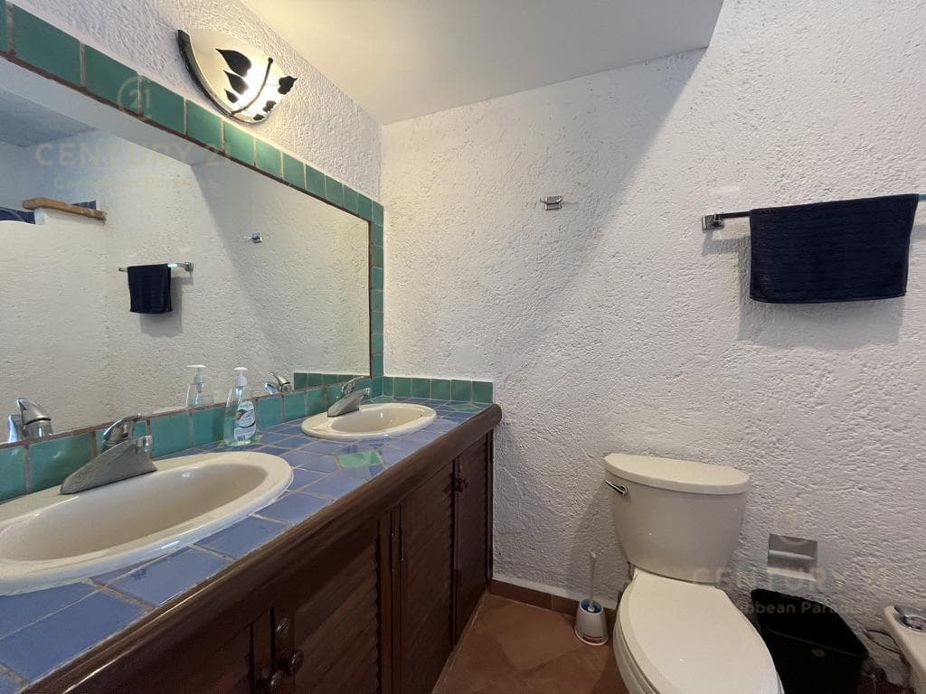 Spacious 2-Bedroom Apartment for Rent in Hacienda del Carmen, Downtown Area | Playa del Carmen | P4573