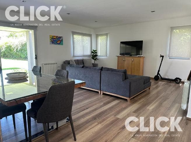 6-room house for sale and rent in the Los Naranjos neighborhood