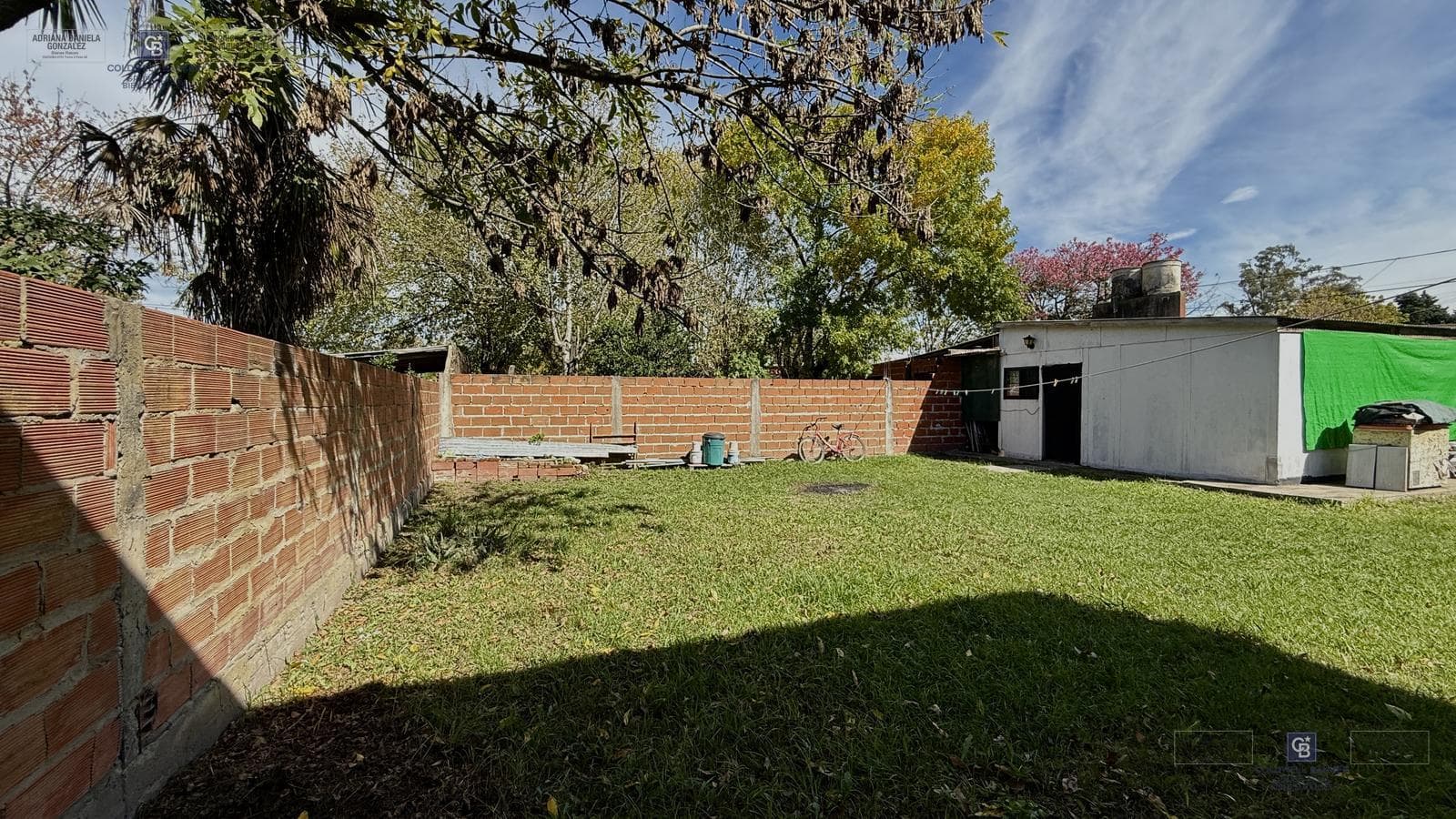 VENTA CASA 5 AMBIENTES PATIO COCHERA SAN VICENTE