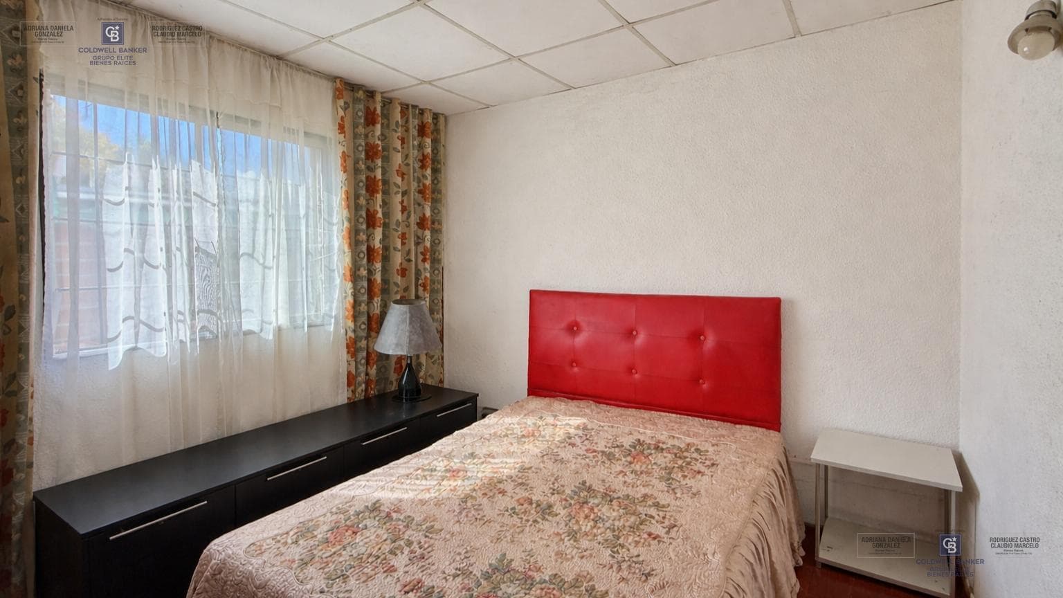 VENTA CASA 5 AMBIENTES PATIO COCHERA SAN VICENTE