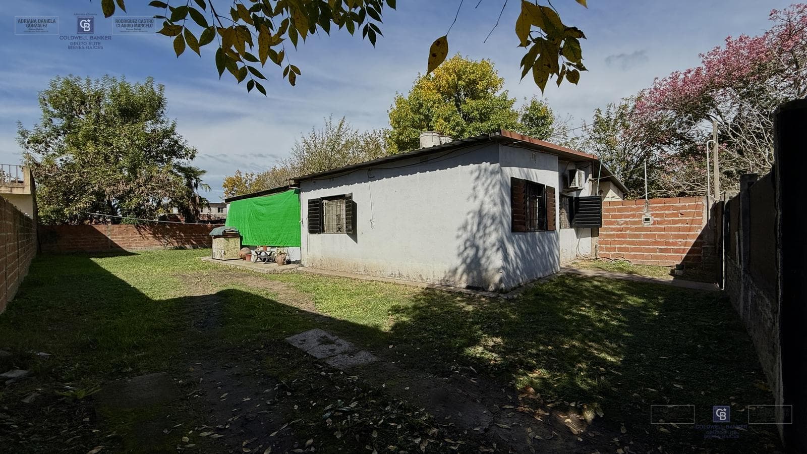 VENTA CASA 5 AMBIENTES PATIO COCHERA SAN VICENTE