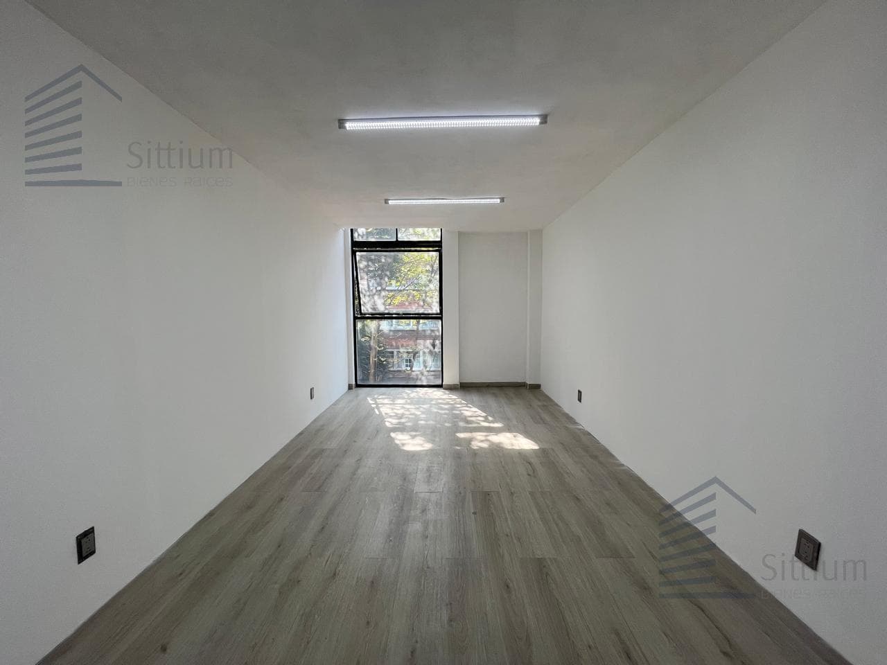 Office for Rent - Rio Elba - 27 m² - 3rd Floor