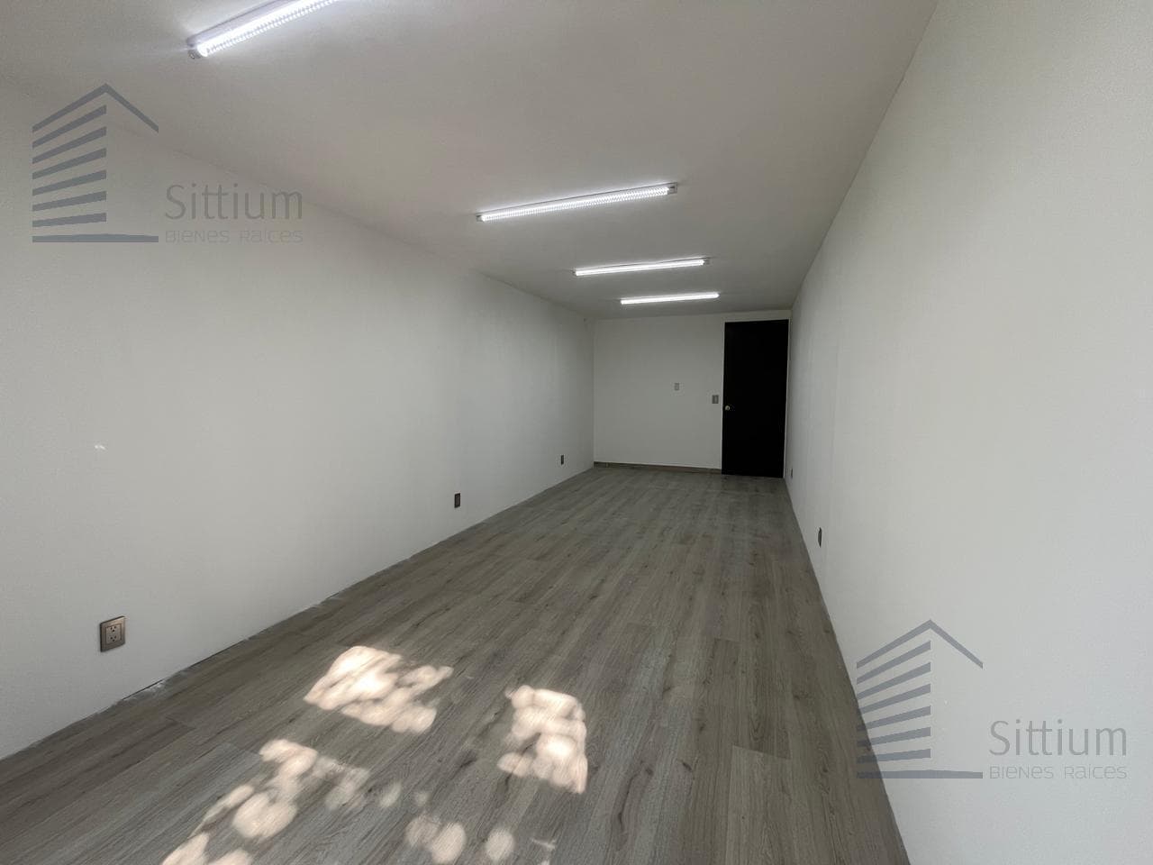 Office for Rent - Rio Elba - 27 m² - 3rd Floor