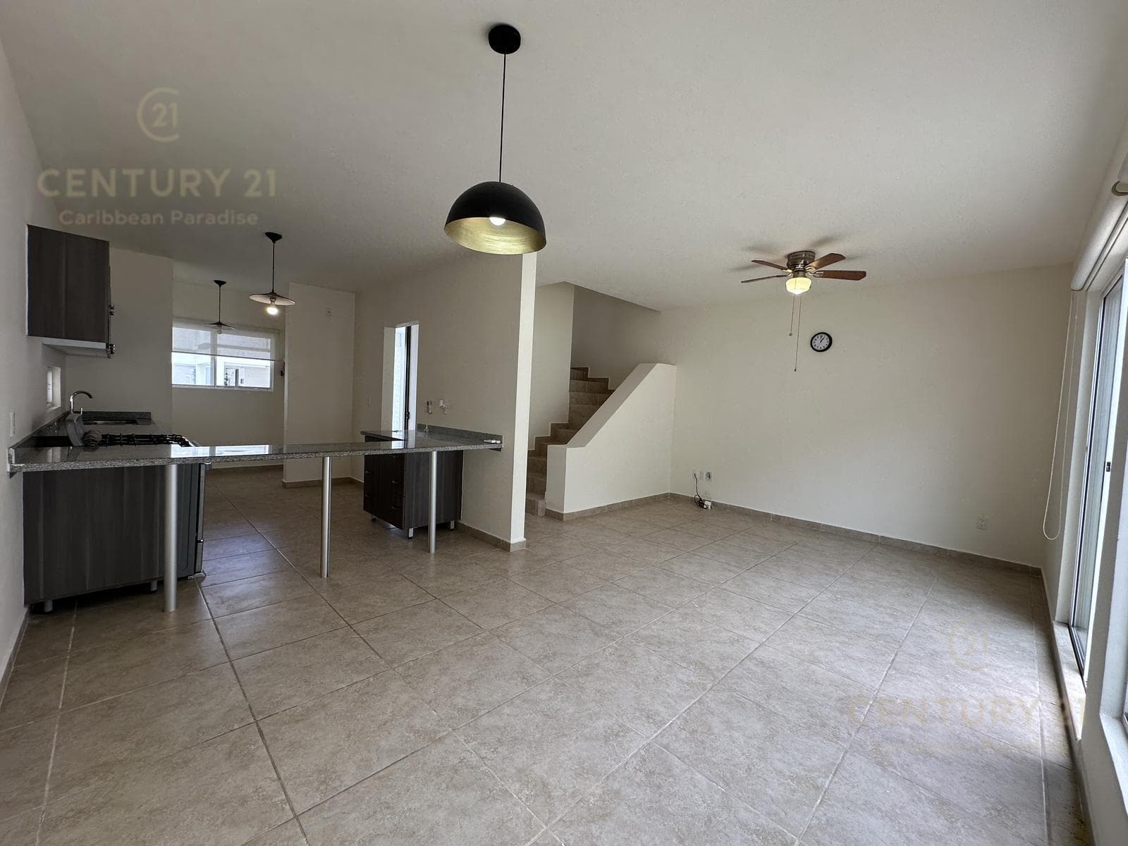 Unfurnished 3-Bedroom, 2.5-Bathroom House for Rent in La Joya
